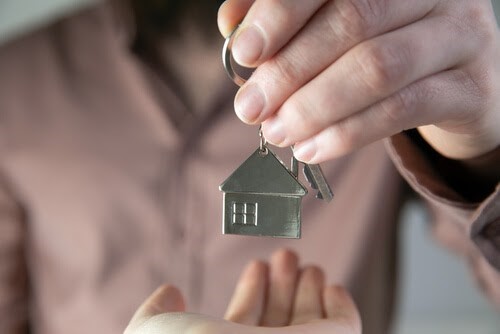 Tenant returning property keys after landlord has given notice to end tenancy